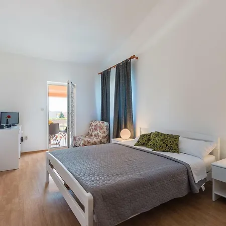 Anivia Apartment *